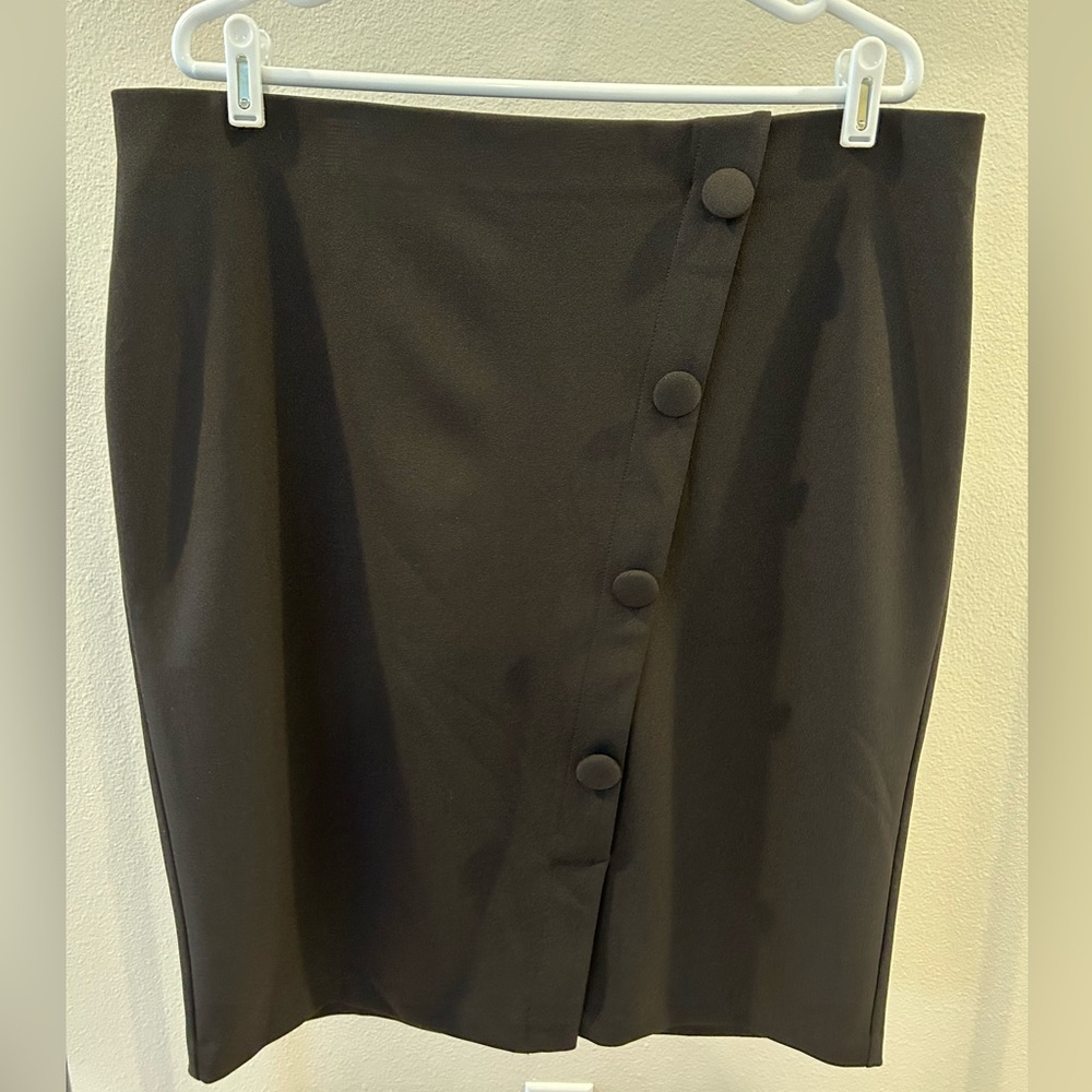 NYCC Black Pencil Skirt